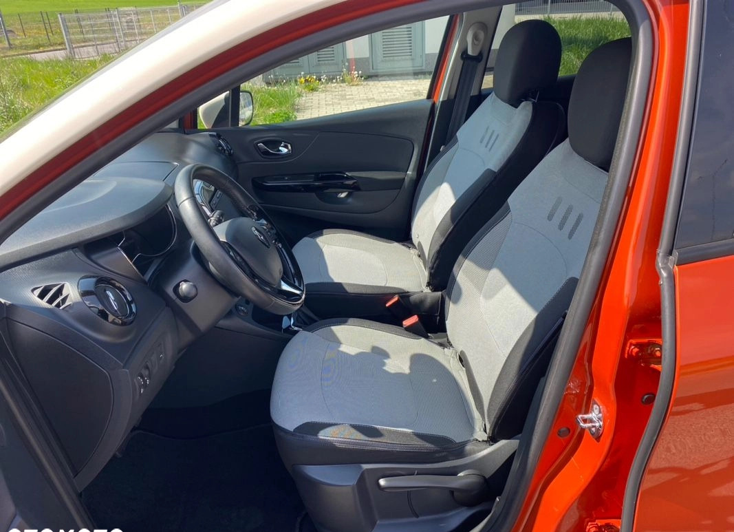 Renault Captur cena 40999 przebieg: 103000, rok produkcji 2013 z Chełmża małe 436